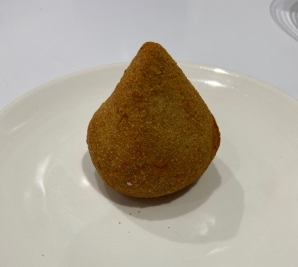 Coxinha de Brócolis e queijo (Brocoli and Cheese Coxinha)